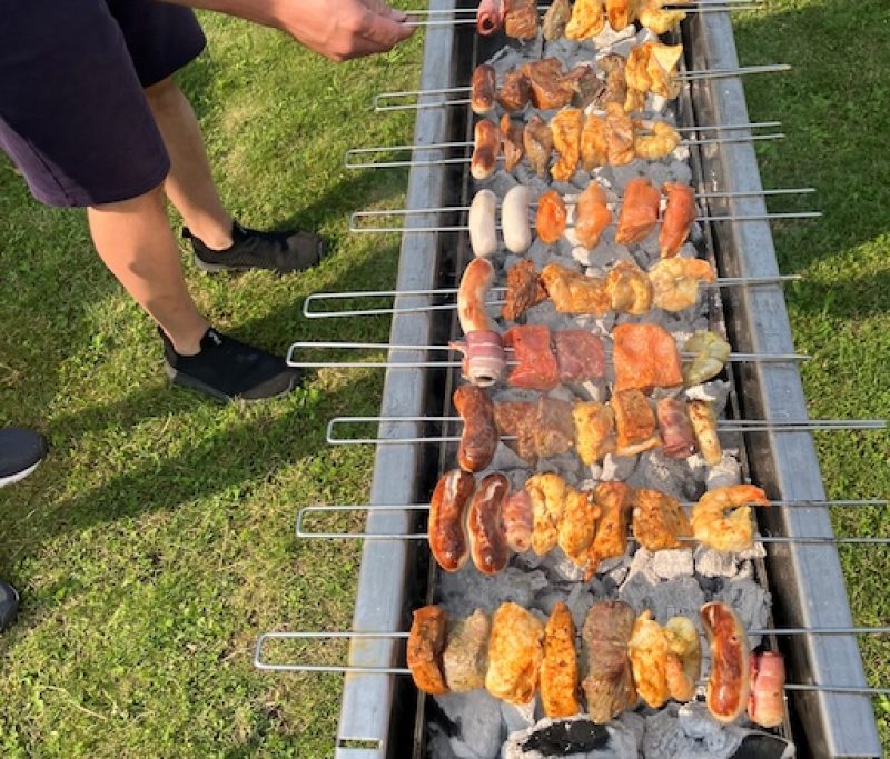 Spiessligrill | Fleisch am Spiess über dem Grill